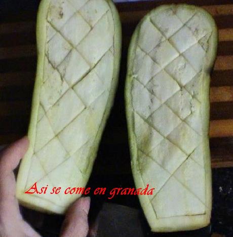 Berenjenas rellenas de atún {Reto Color y Sabor de Temporada} Berenjenas rellenas de atún {Reto Color y Sabor de Temporada}