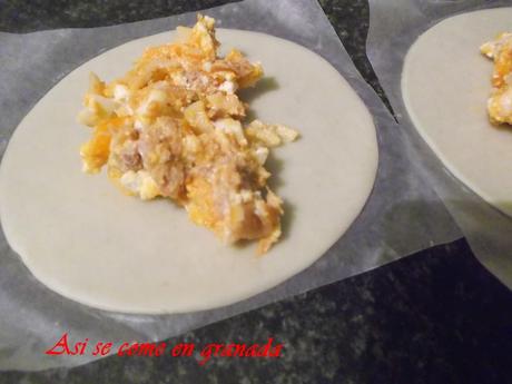 Empanadillas de mar y feta