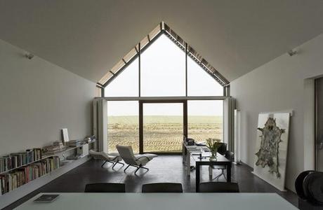 Granero Moderno y Minimalista