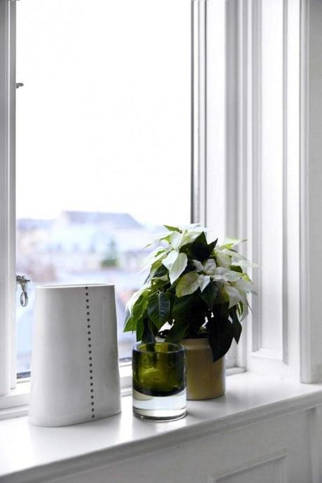 estilo nórdico escandinavo El toque navideño nórdico en grises decoración nórdica navideña decoración navideña decoración en grises y azules decoración comedores navidad casas nórdicas navidad adornos navidad gris y blanco adornos navidad diy 