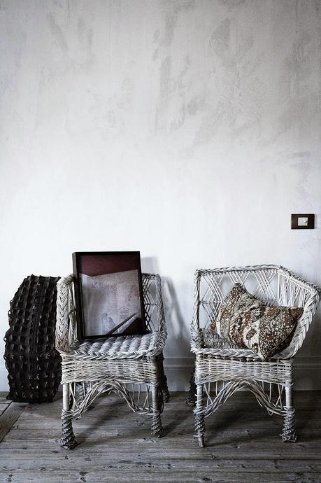 La casa del interiorista Erico Navazo (y su romance con la silla Acapulco)