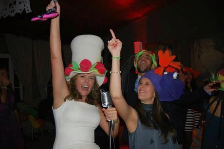 Una boda de cuento (parte II, el desfase) Una boda de cuento (parte II, el desfase)