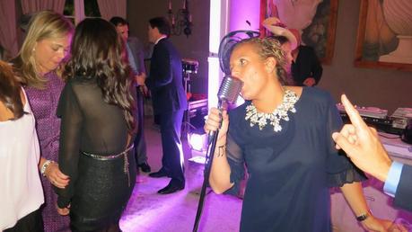 Una boda de cuento (parte II, el desfase) Una boda de cuento (parte II, el desfase)