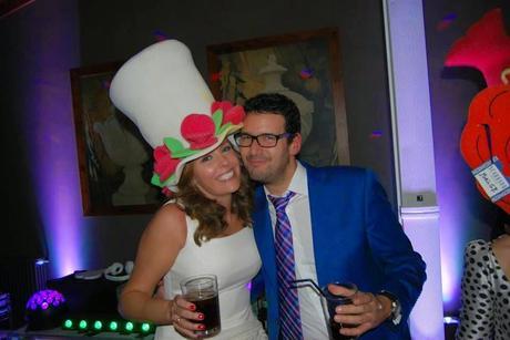 Una boda de cuento (parte II, el desfase) Una boda de cuento (parte II, el desfase)