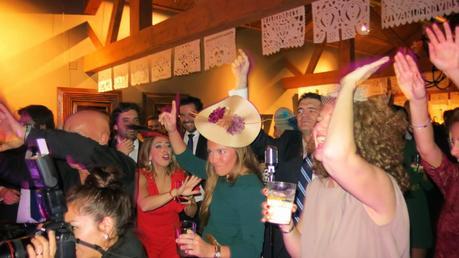 Una boda de cuento (parte II, el desfase) Una boda de cuento (parte II, el desfase)