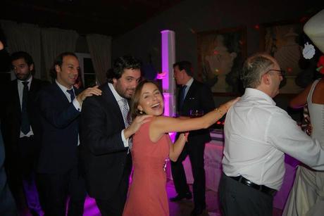 Una boda de cuento (parte II, el desfase) Una boda de cuento (parte II, el desfase)