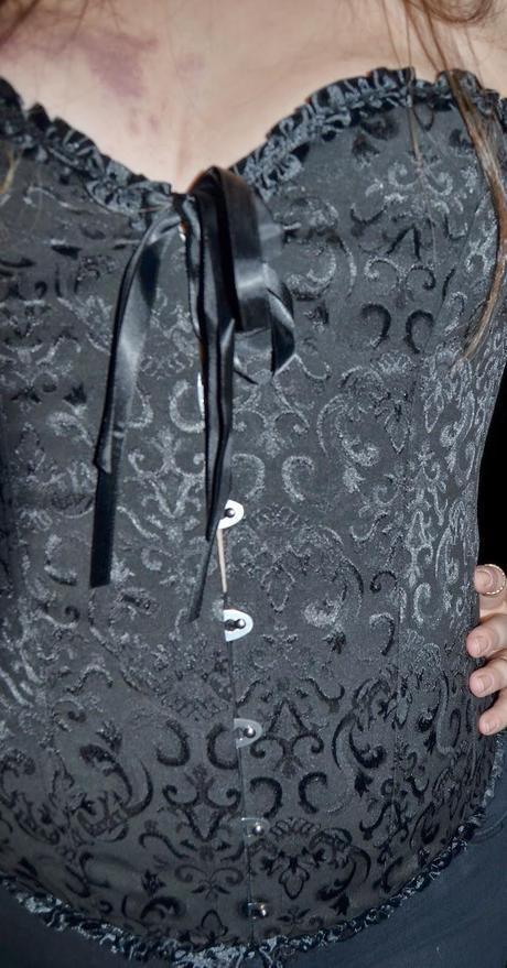 Outfit of the Day ~ Total Black - Corset Outfit of the Day ~ Total Black - Corset