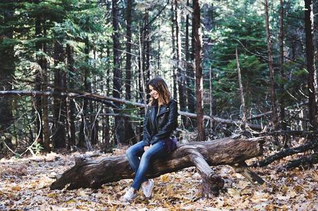 Yosemite-Jeans-Biker_Jacket-Converse-Outfit-Casual_Look-44