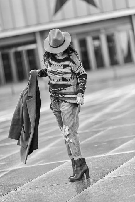 street style barbara crespo knit and boyfriend jeans the corner shop hake fashion blogger outfit blog de moda street style barbara crespo knit and boyfriend jeans the corner shop hake fashion blogger outfit blog de moda