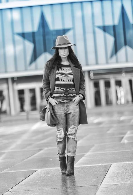 street style barbara crespo knit and boyfriend jeans the corner shop hake fashion blogger outfit blog de moda street style barbara crespo knit and boyfriend jeans the corner shop hake fashion blogger outfit blog de moda