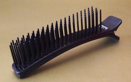 El cepillo “Tanglim” y el “Bristles Clip” – las novedades de LIM HAIR