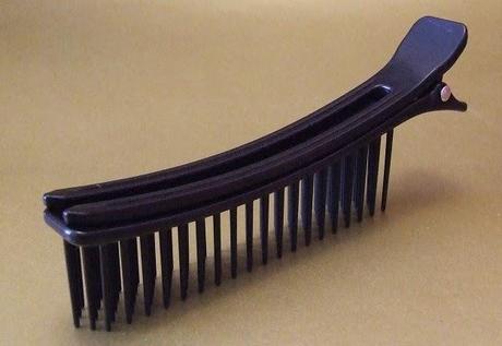 El cepillo “Tanglim” y el “Bristles Clip” – las novedades de LIM HAIR