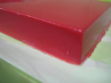 TURRÓN DE CHOCOLATE BLANCO CON FRUTAS DEL BOSQUE