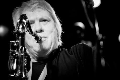 BOBBY, CAN'T YOU HEAR ME KNOCKING?. Muere Bobby Keys.