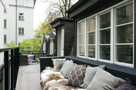 Vivir en una villa en el centro de una capital a lo grande decoración salones y comedores decoración nórdica escandinava decoración lujosa decoración americana cocinas nórdicas con isla cocinas blancas modernas casas grandes nórdicas blog decoración nórdica 