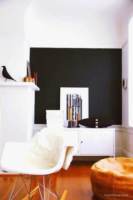 antes-despues-salon-nordico-blanco-negro-decoracion-escandinava-before-after-living-room