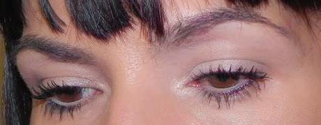 Dark lips I: Labios protagonistas vs. rostro desnudo. Dark lips I: Labios protagonistas vs. rostro desnudo.