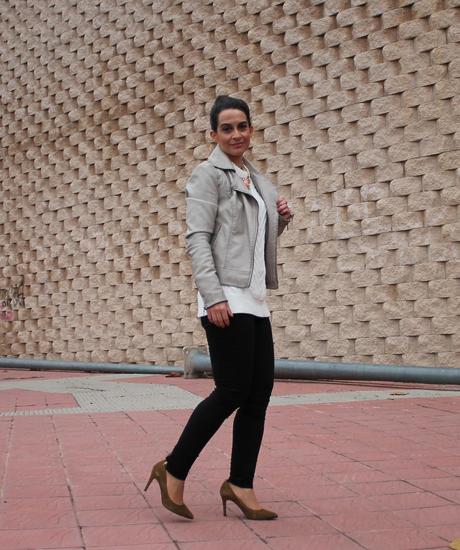 Básico con jersey blanco...