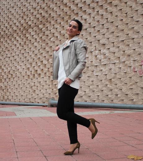 Básico con jersey blanco...