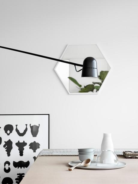 BLANCO Y NEGRO CON TOQUES DE ROSA PASTEL