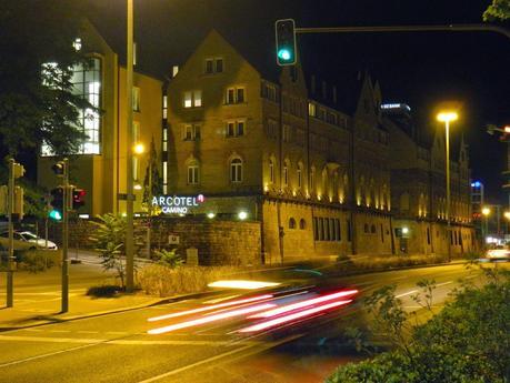 Centro de Stuttgart de noche