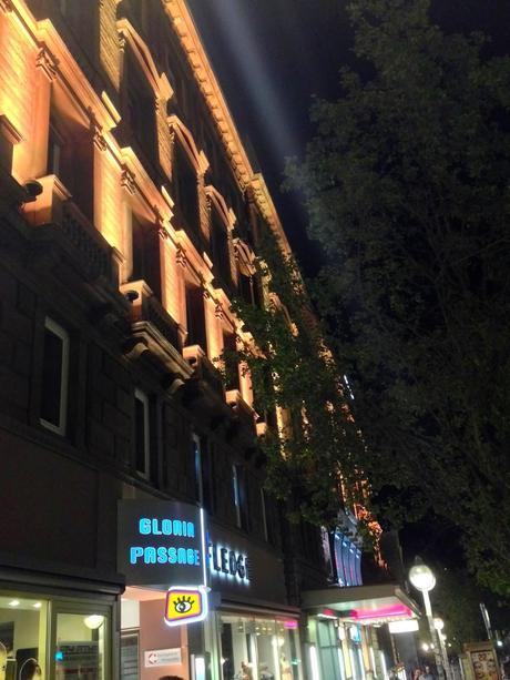 Centro de Stuttgart de noche