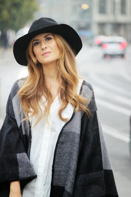 Looks con sombrero Fedora