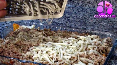 NACHOS CON CARNE Y QUESO