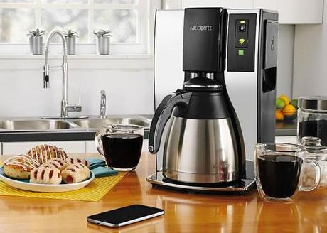Mr. Coffee WeMo Smart Coffeemaker :: prepara tu café desde la cama Mr. Coffee WeMo Smart Coffeemaker :: prepara el café desde la cama