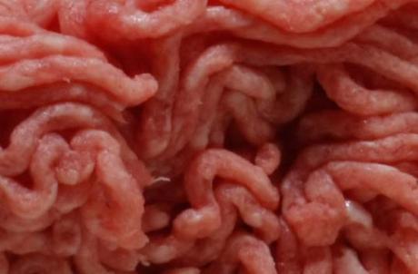 Un nuevo libro en Francia describe prácticas repugnantes en mataderos