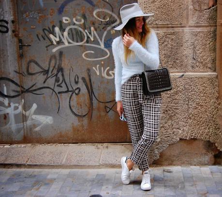 pELUCHÍN jERSEY + pRINT cUADRÍCULA.. #nOUNIFORMES + sTAN sMITH