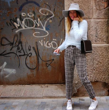 pELUCHÍN jERSEY + pRINT cUADRÍCULA.. #nOUNIFORMES + sTAN sMITH