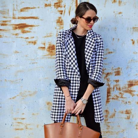 HELLO DECEMBER HELLO DECEMBER