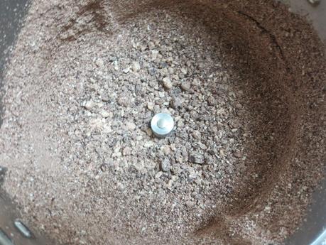 Turrón de chocolate y almendra