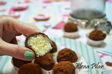Trufas de coco y chocolate