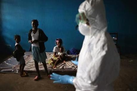 Ya están en Liberia los primeros expertos sanitarios cubanos para luchar contra el ébola
