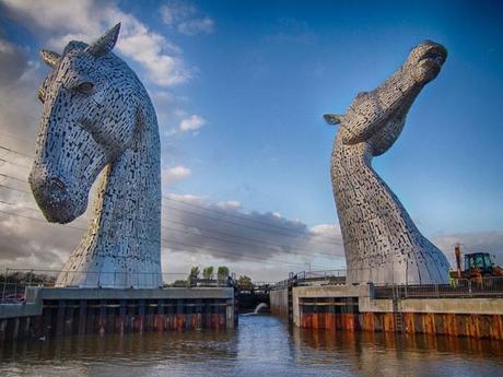 You’ll Be Amazed By Scotland’s New Giant Horse Head Sculptures 2