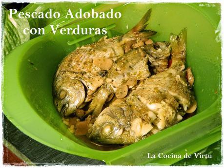 Pescado adobado con verduras al microondas Pescado al vapor en microondas