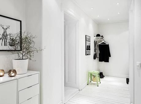 Un apartamento contemporáneo con toques Ikea.