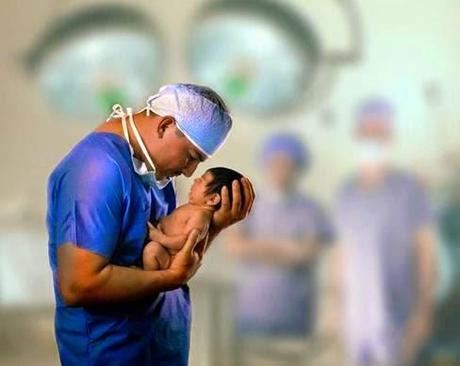 Castigado fuera de la Sala de Parto