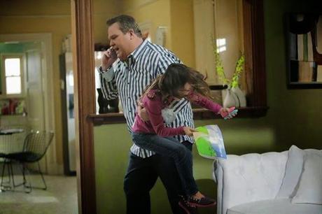 Modern Family recap 6x09: Strangers in the night