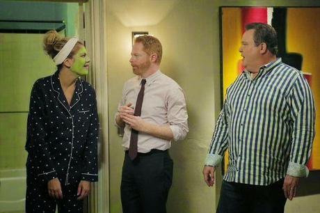 Modern Family recap 6x09: Strangers in the night