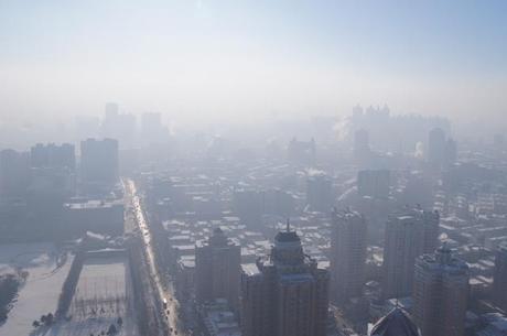 Millones de chinos respiran un aire que les mata