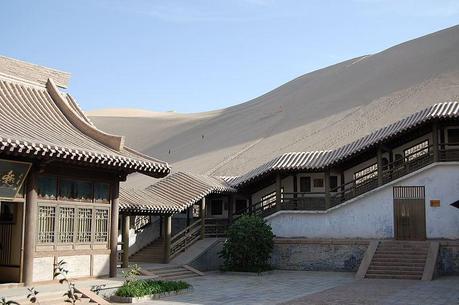 crescent-moon-lake-china-7