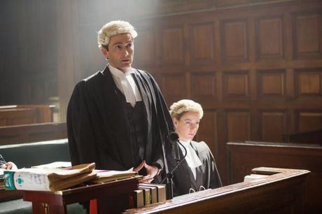 the escape artist, david tennant, sophie okonedo, serie, BBC, el zorro con gafas