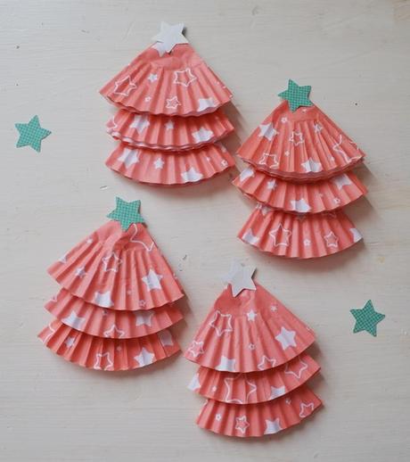 {DIY Navidad} Guirnalda mini arbolitos