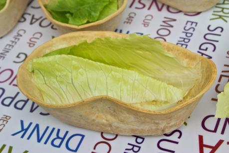 Barquitas crujientes de anchoas y pimientos asados