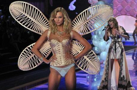 VICTORIA SECRET FASHION SHOW 2014