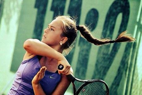 Papá entrenador abofetea publicamente a su hija tenista de 16 años por perder un partido