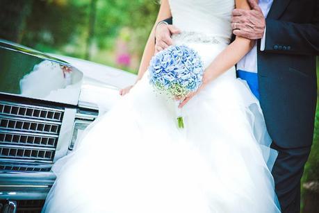 Ramo de novia con hortensias azules y paniculata blanca by Maud Design